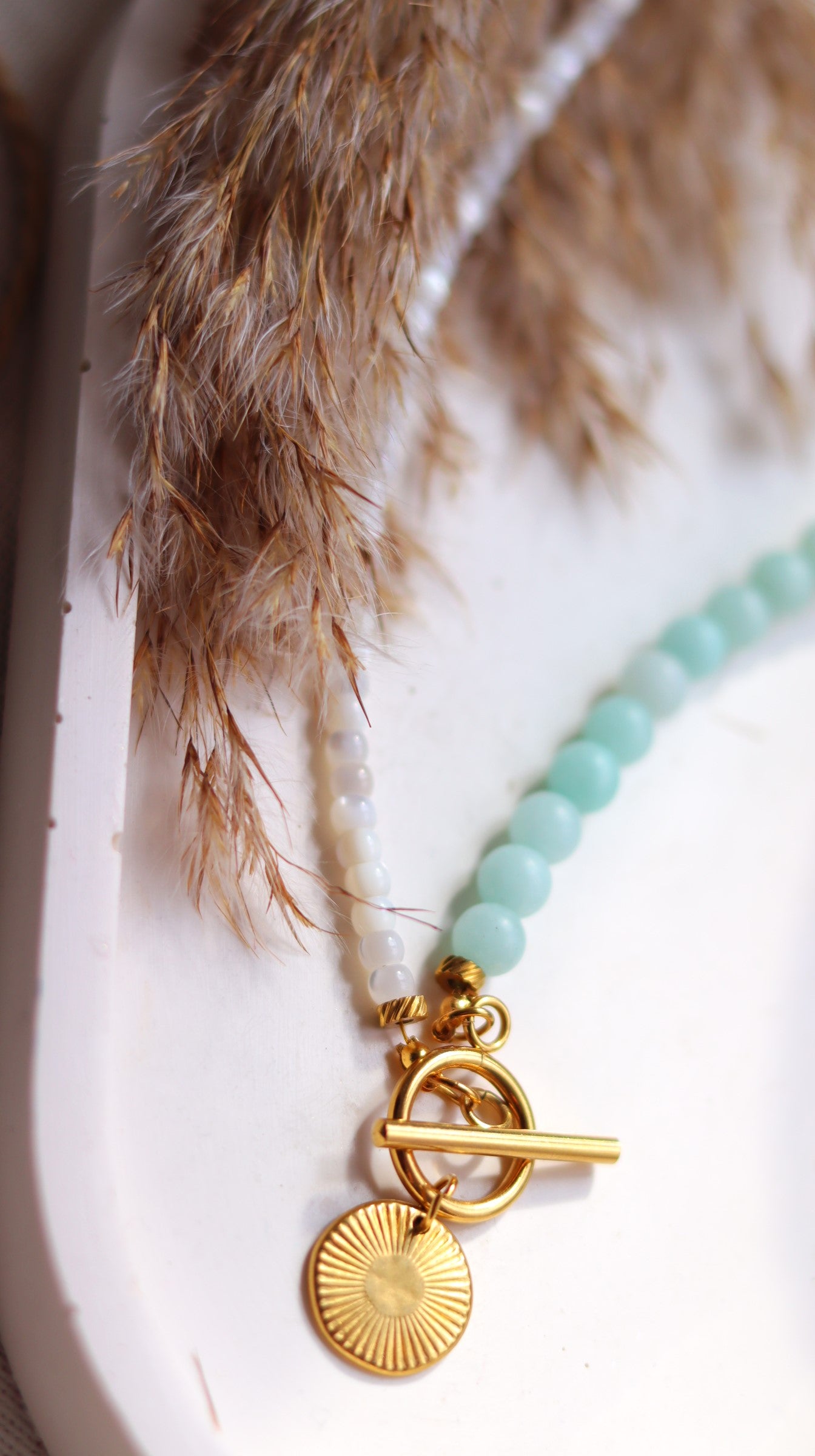 GREEN & WHITE Toggle Chain summer necklace