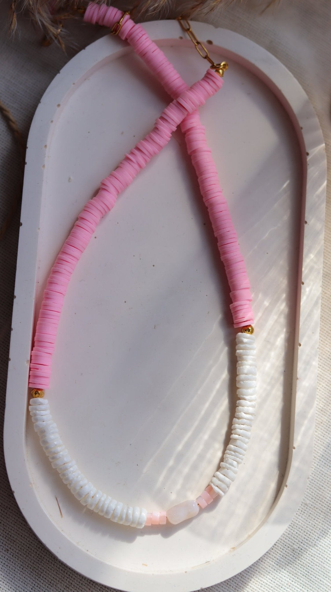 PINK SHELL adjustable choker / necklaceNecklace