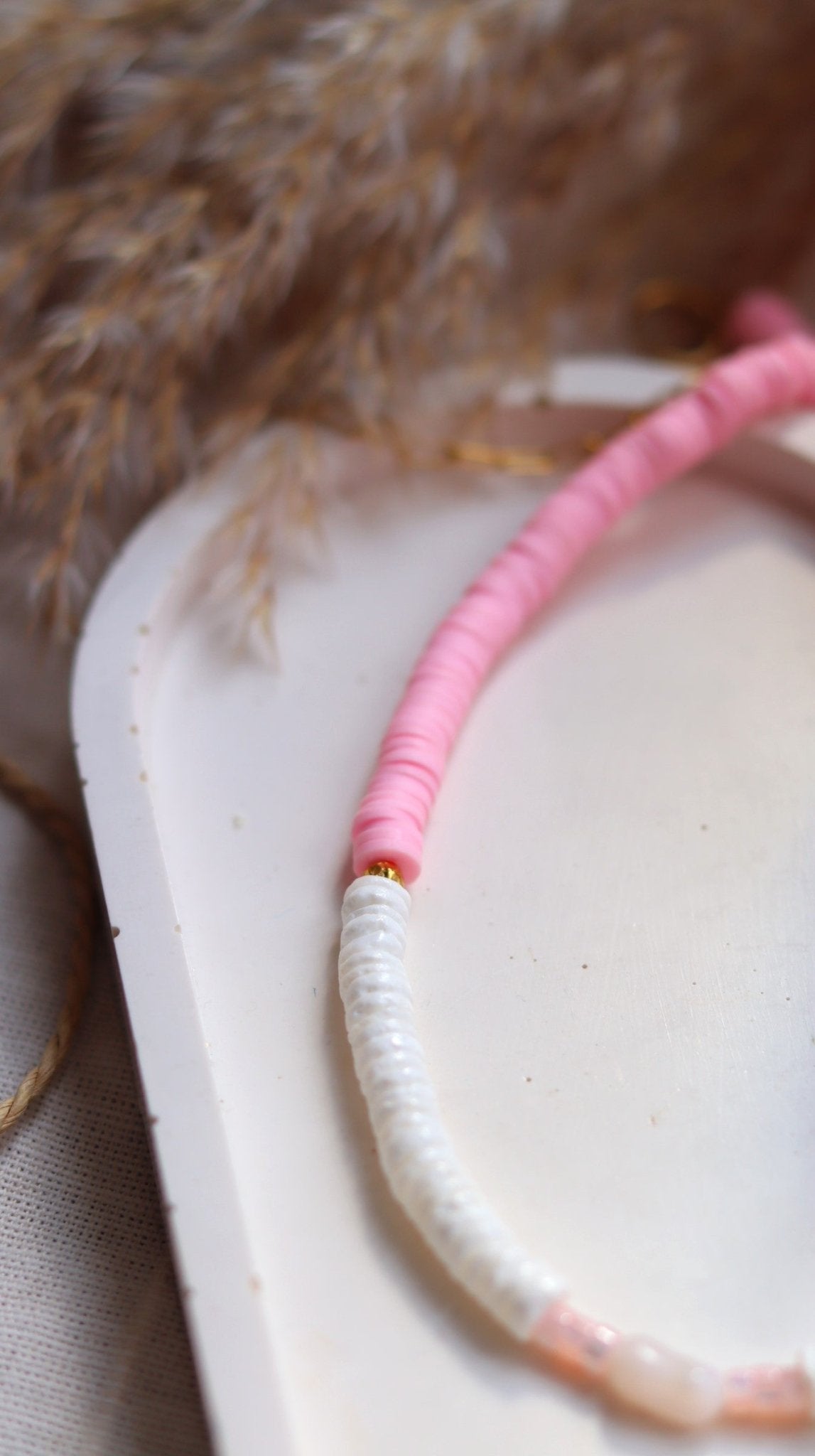 PINK SHELL adjustable choker / necklaceNecklace