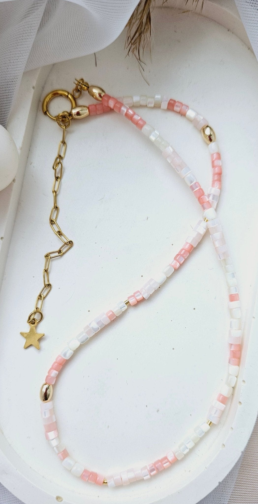 SEA SHELL pink summer adjustable necklace / chokerNecklace