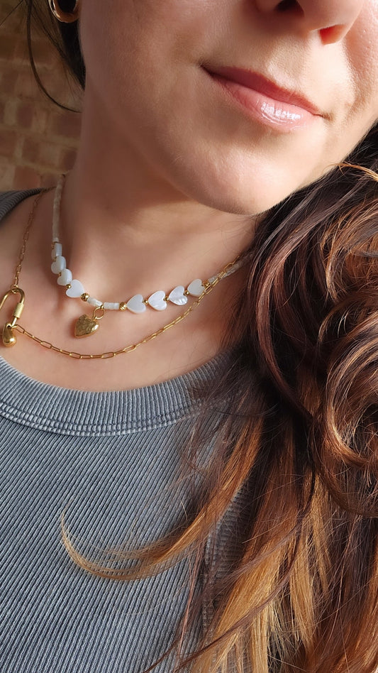 WHITE HEART SHELL adjustable choker / necklaceNecklace